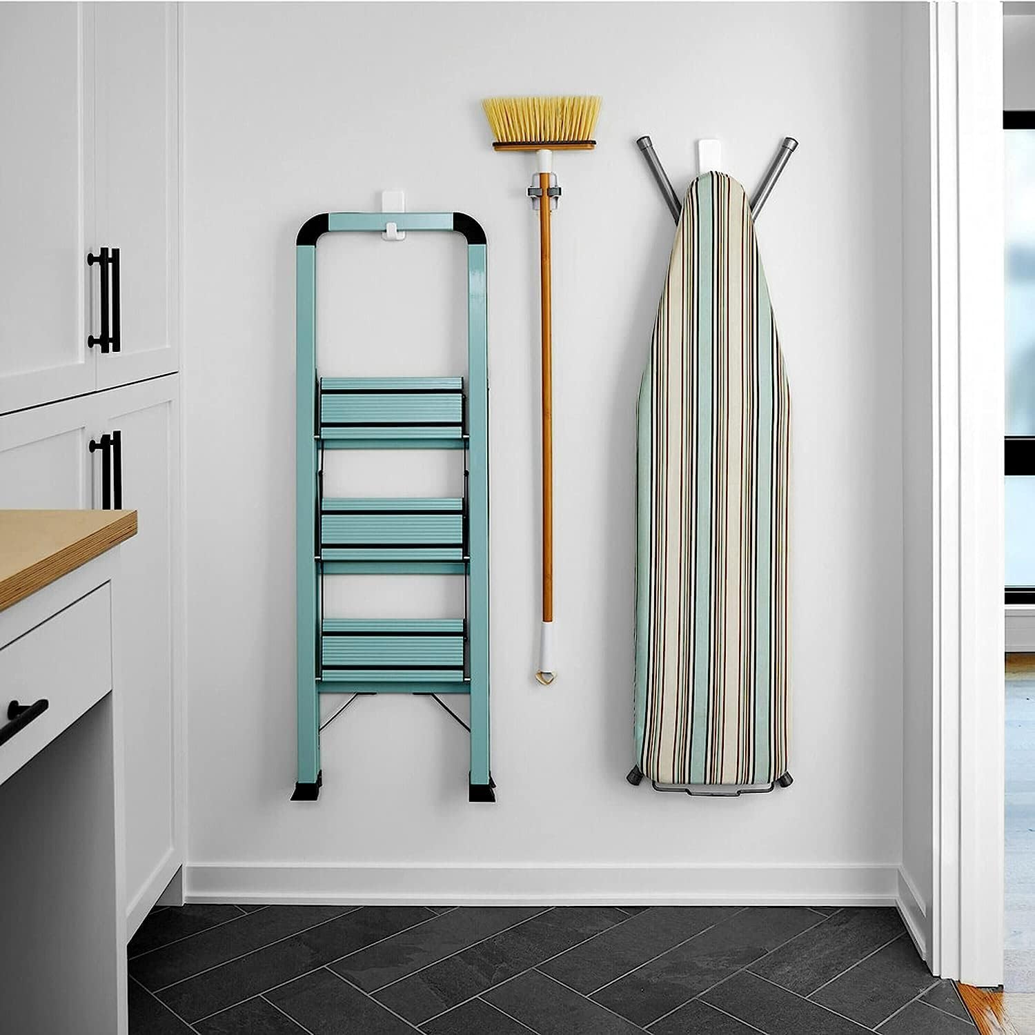 Command 10 lb XL Heavyweight Hook. 2 Wall Hooks and 6 Strips. Damage-Free Hanging with Adhesive. Heavy Duty Hanging Great for Back to School Dorm Organizers - Image 5